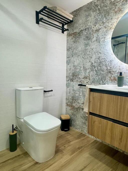 Gran Apartamento A Pie De Calle Valencia Kültér fotó